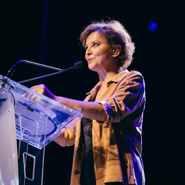 Najat Vallaud-Belkacem pendant la cérémonie de remise des diplômes