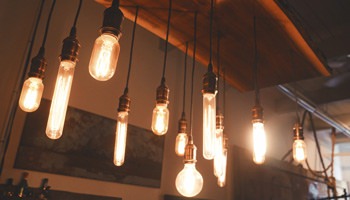 L’arrivée de l’intelligence artificielle dans le système bancaire et le caractère irremplaçable de l’humain